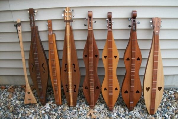 Different shapes of dulcimers